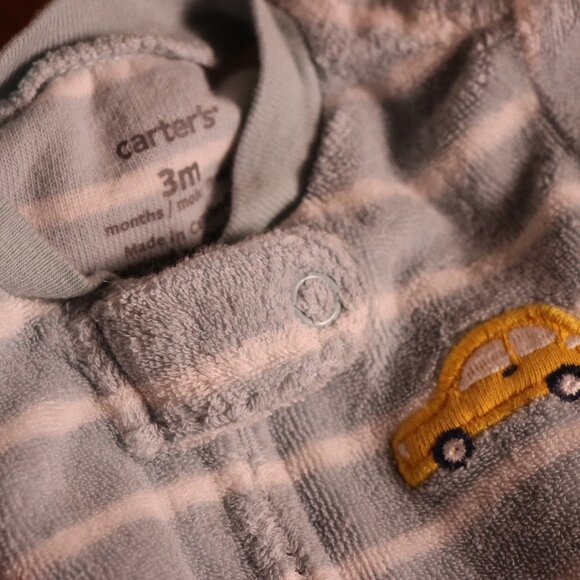 Set of 3 fuzzy and warm clothes for 0/3 Month baby, sleeper and sweatshirt - Picture 3 of 5